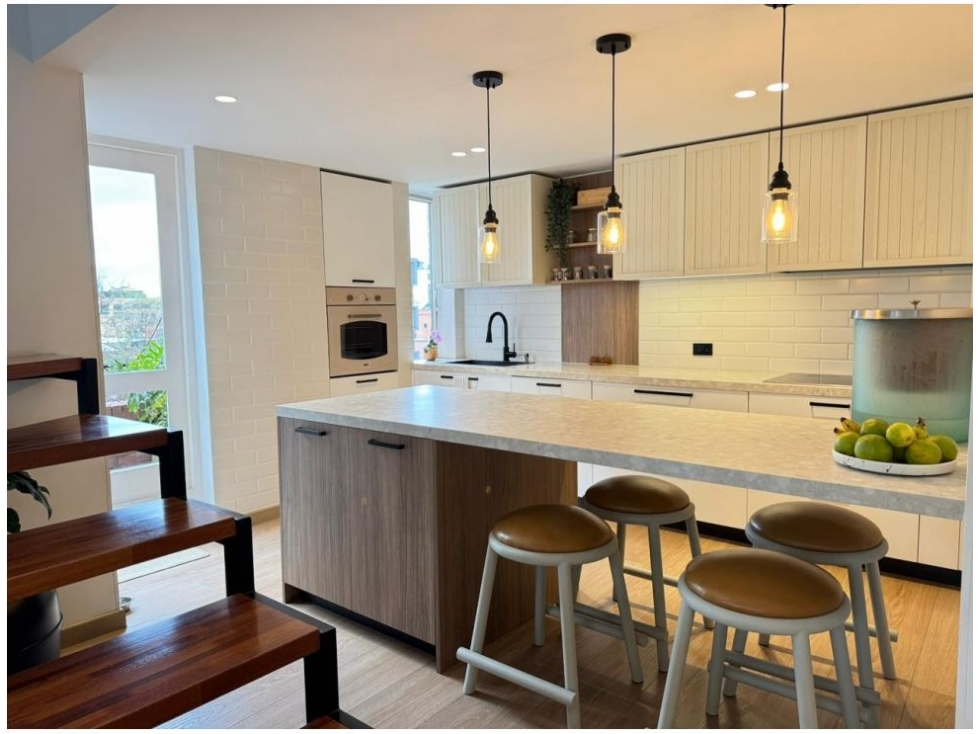 El Nogal Apartamento Super Iluminado y Acogedor 120 M2 — foto 2
