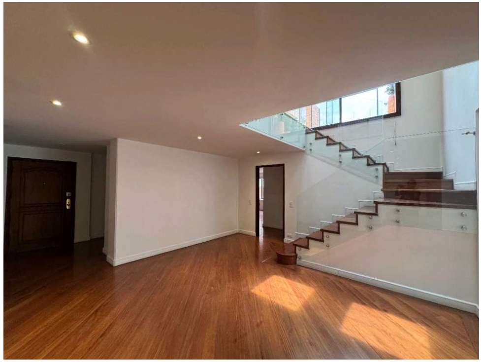 Espectacular Apartamento Dupléx con Terraza Refugio — foto 6