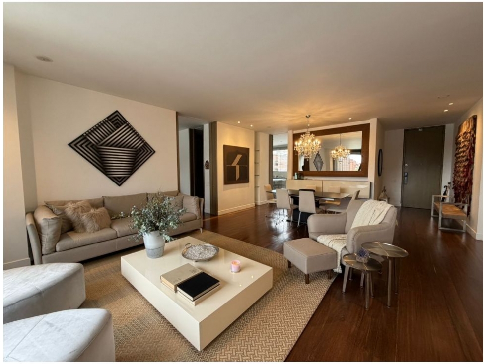 El Nogal Apartamento Super Iluminado y Acogedor 186 M2 — foto 2