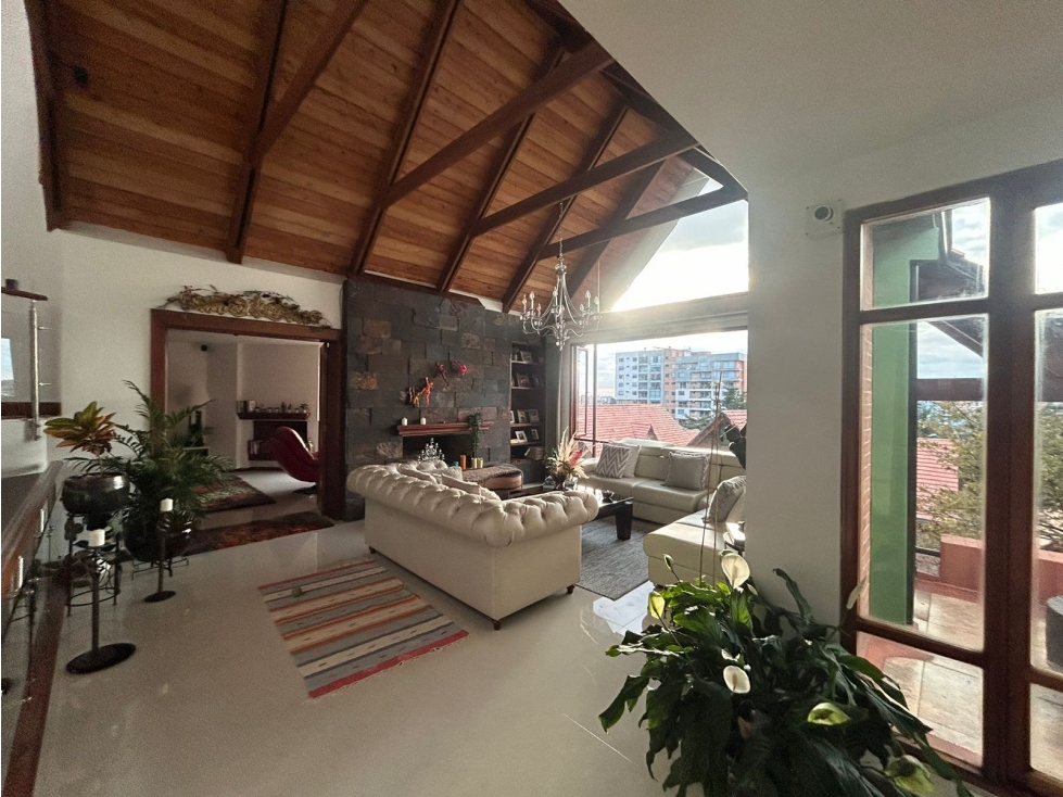 Sierras del Moral Casa con Acabados Modernos y Terrazas — foto 3