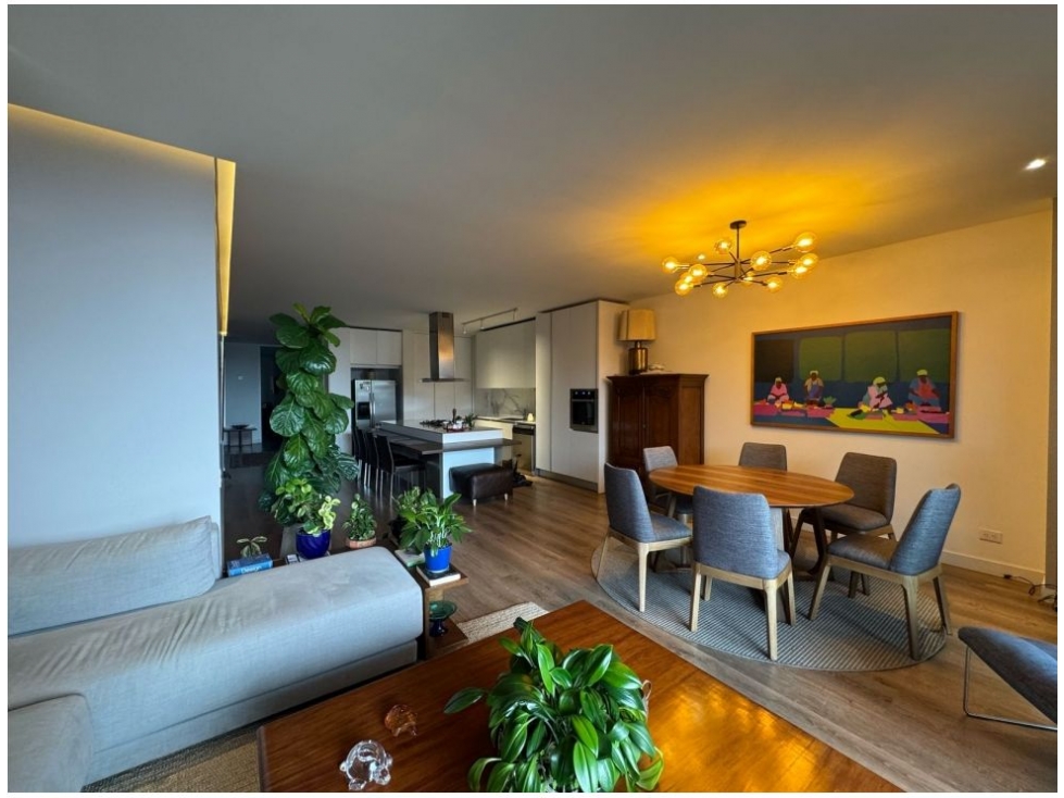Rosales Espectacular Apartamento con Balcón