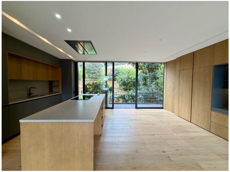Rosales Excelente Apartamento Super Iluminado con Gran Balcón 220 m2 — foto 3