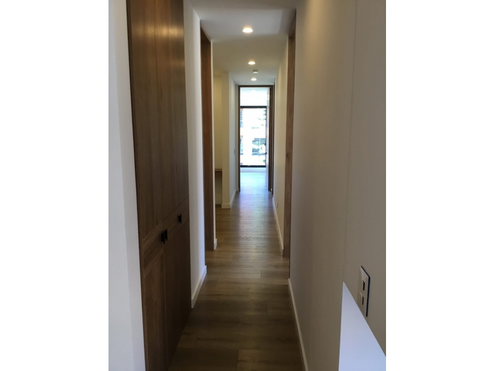 Chico Navarra Iluminado Apartamento Exterior con Balcón — foto 6