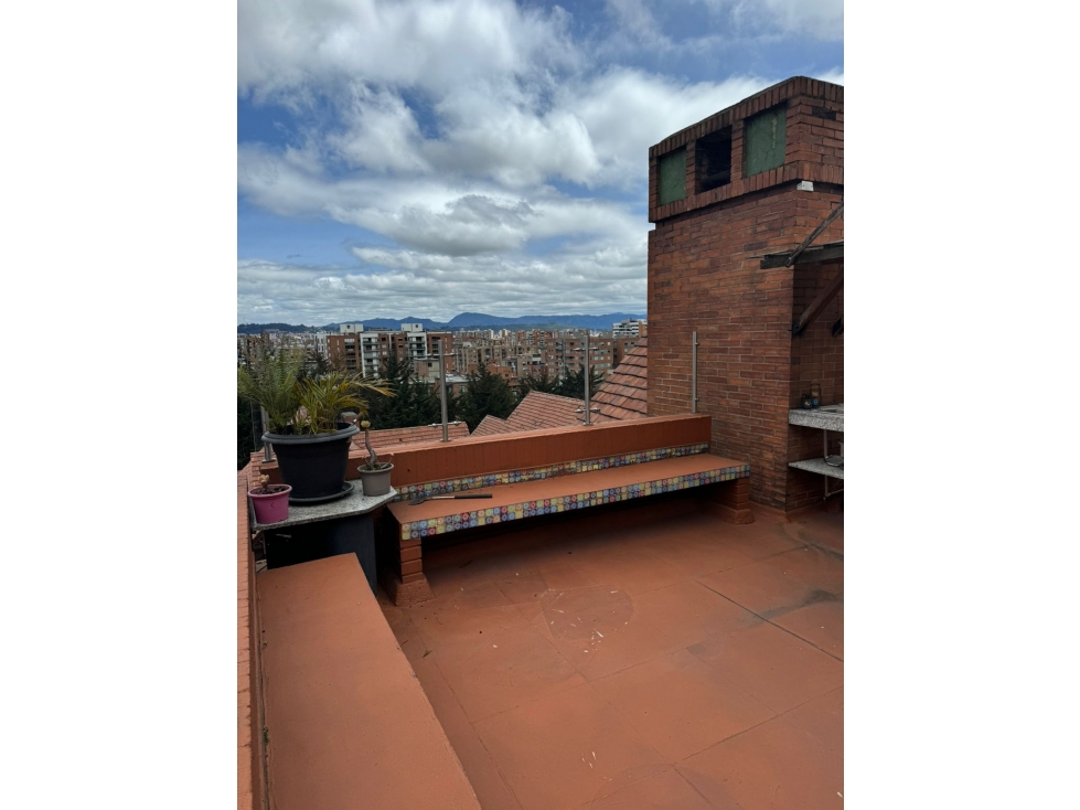 Sierras del Moral Casa con Acabados Modernos y Terrazas — foto 4