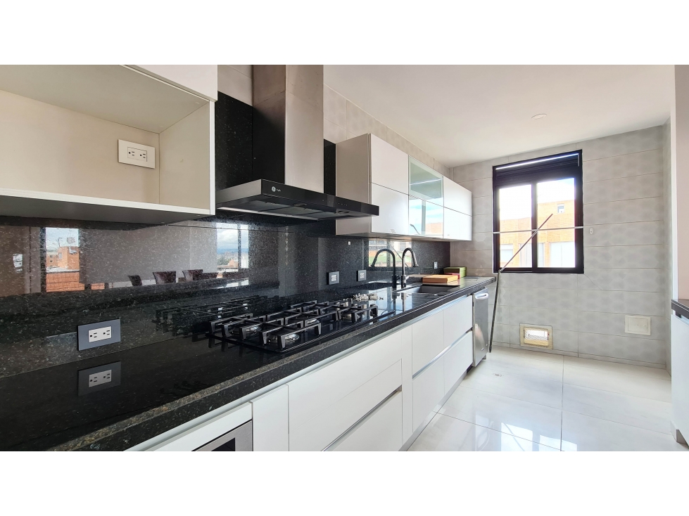 Espectacular Duplex con Jacuzzi y Terraza en Santa Bárbara — foto 3