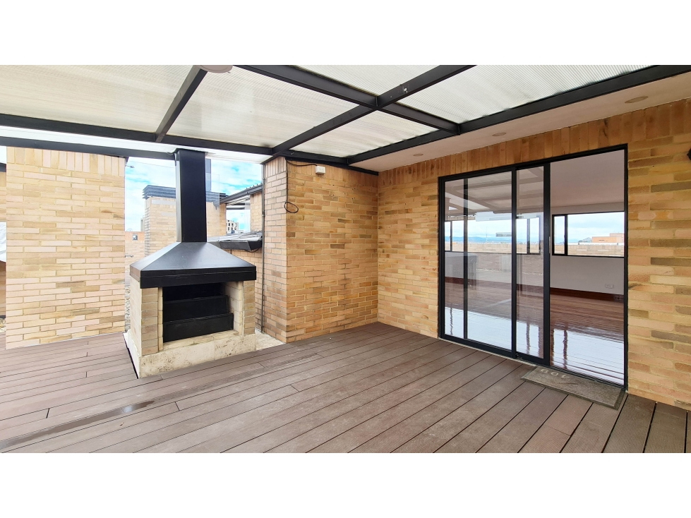 Espectacular Duplex con Jacuzzi y Terraza en Santa Bárbara