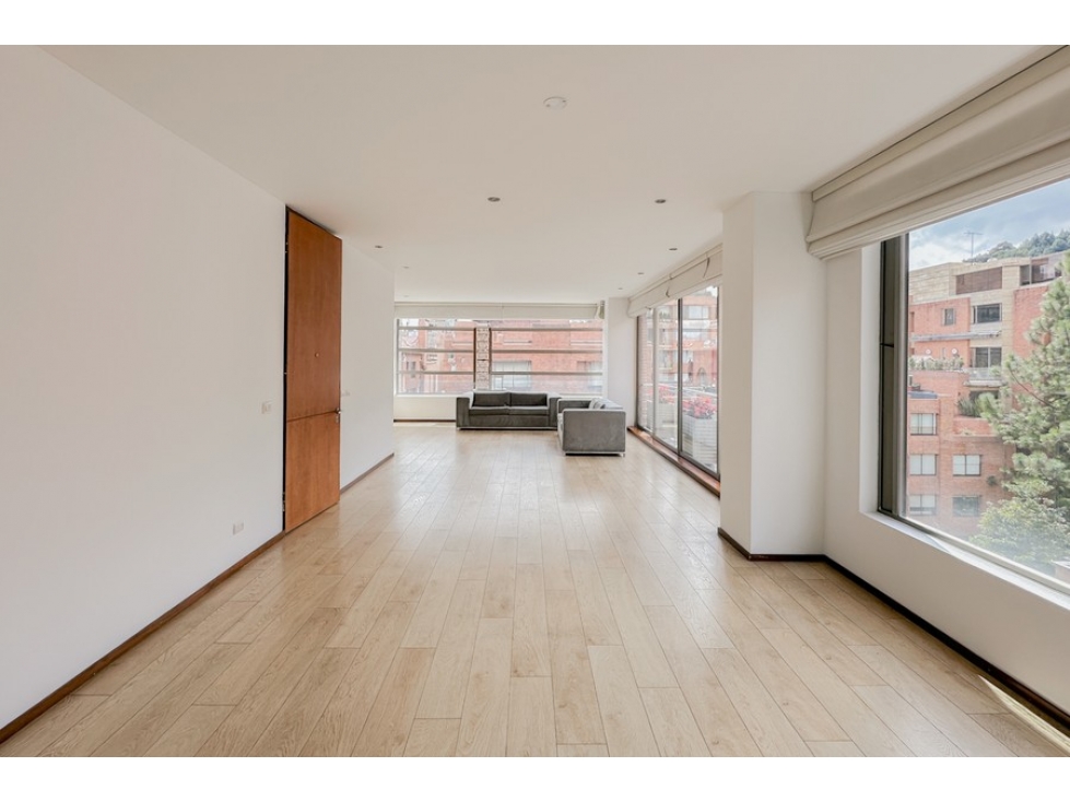 Chico Reservado Iluminado Apartamento Exterior con Gran Vista — foto 2