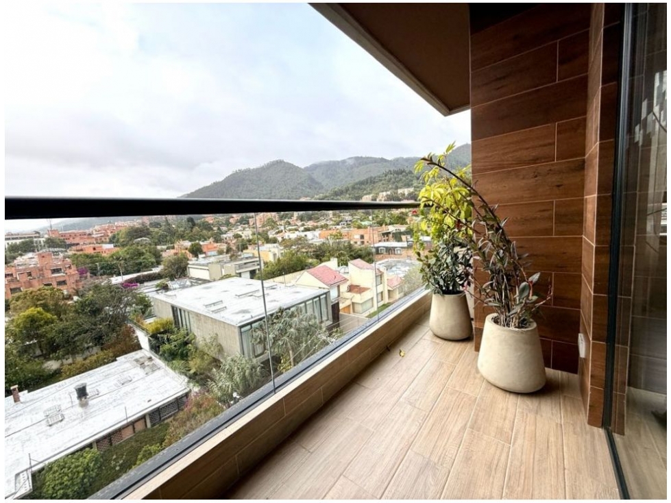 Santa Ana Iluminado Apartaestudio con Balcón 50 m2