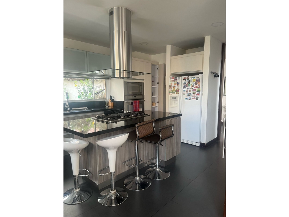 Exclusiva Casa Super Bien Ubicada 338 m2 — foto 4
