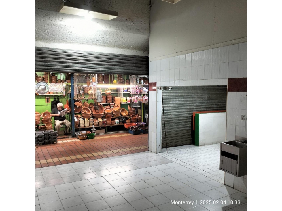 Local Comercial en RENTA en el MERCADO JUAREZ — foto 2