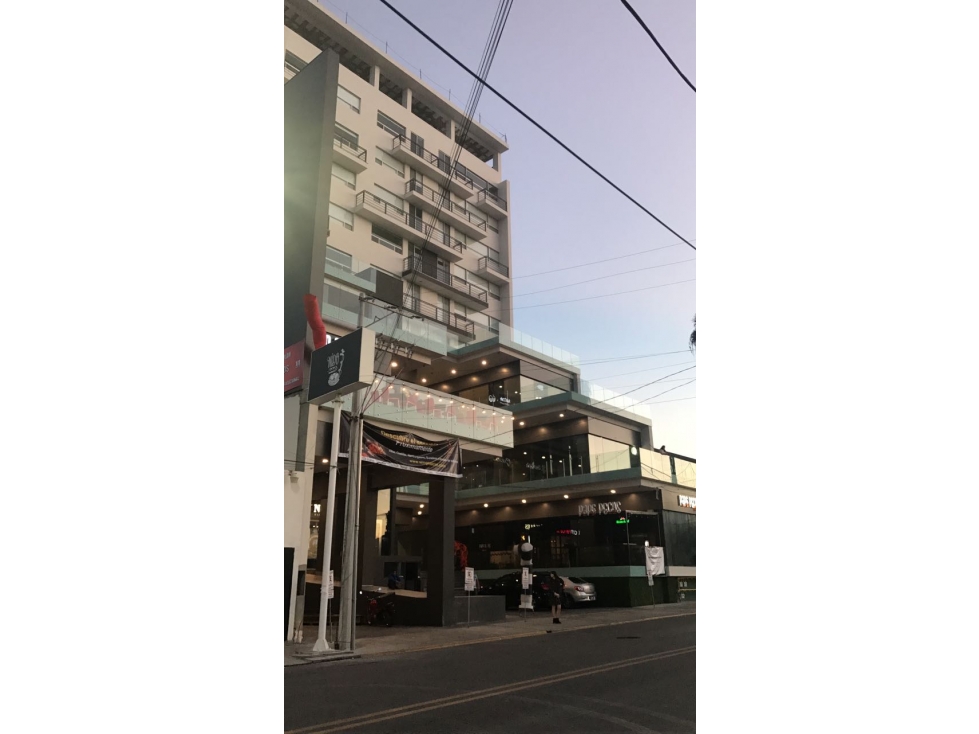 EXCELENTE OPORTUNIDAD LOCALES EN VENTA /RENTA ZONA TEC PLAZA NUEVA