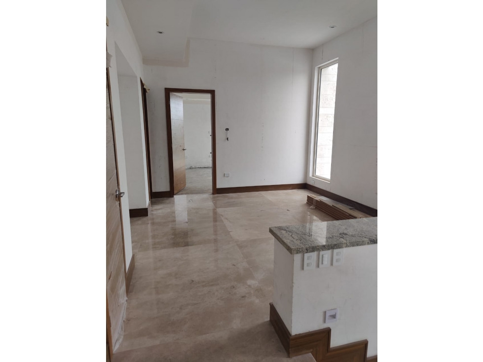 Residencia Estrenar Venta Mira Sierra Elevador y Acabados de Lujo — foto 3