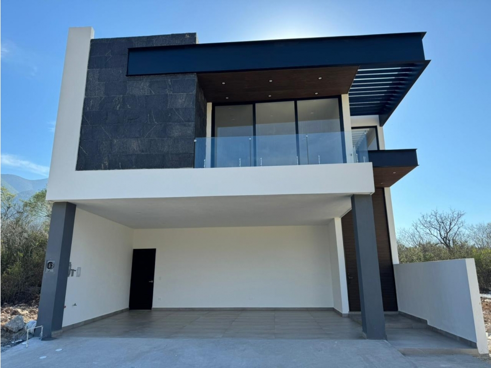 CASA EN VENTA CARRETERA NACIONAL AYSSO 1er SEC NUEVA OEIA