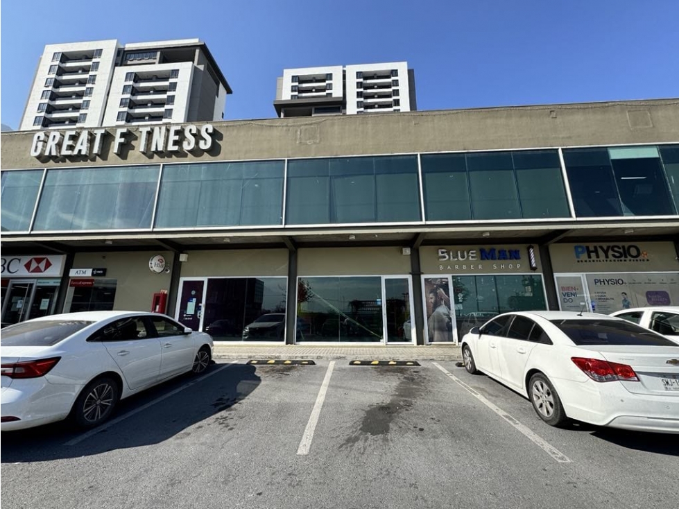 EXCELENTE LOCAL EN PLAZA ESQUINA 129 M 2 EN SAN JERONIMO $ 50 MIL