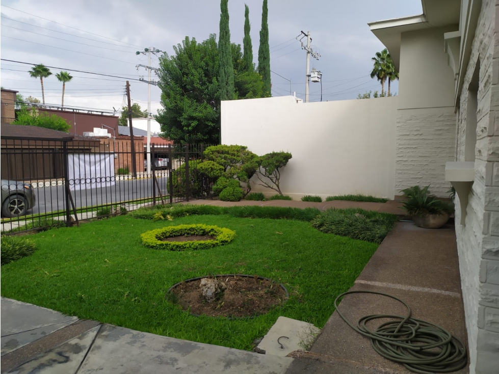 Casa En Venta 800 M Ubicada, Arriba de Calzada del Valle En los Rios — foto 2
