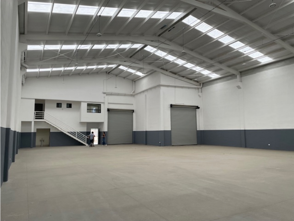 BODEGA 17-18 EN VENTA PARA ESTRENAR PARQUE INDUSTRIAL SANTA CATARINA - 4