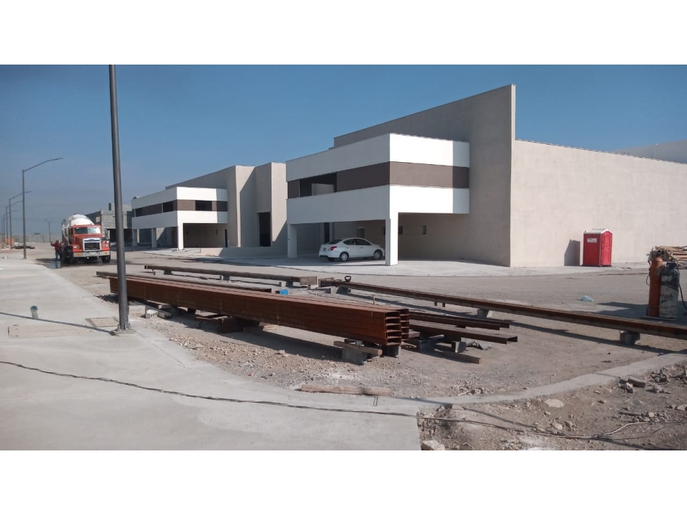 BODEGAS NUEVAS AL LADO LIBRAMIENTO Y CARR LAREDO POR AV SANTA ROSA - 3