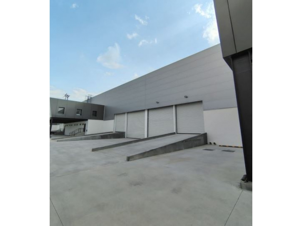 BODEGAS NUEVAS RENTA CARR LAREDO 1241 HASTA 14.000 M 2 $ 120 M2 - 2