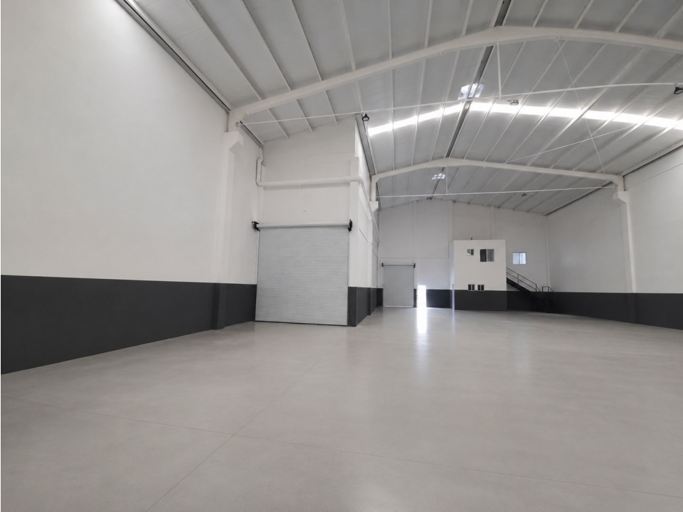 BODEGA EN RENTA PARA PARQUE INDUSTRIAL SANTA CATARINA HZ - 3