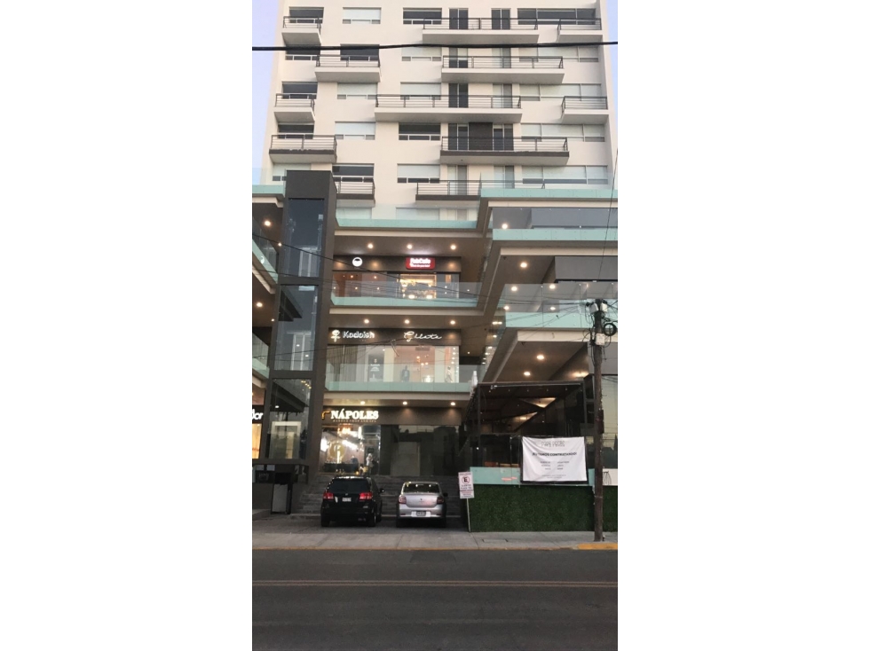 EXCELENTE OPORTUNIDAD LOCALES EN VENTA /RENTA ZONA TEC PLAZA NUEVA — foto 2