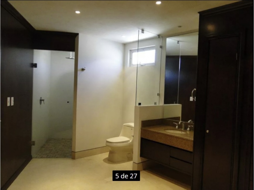 BONITA CASA EN VENTA EN SANTA ENGRACIA AMPLIOS ESPACIOS — foto 5
