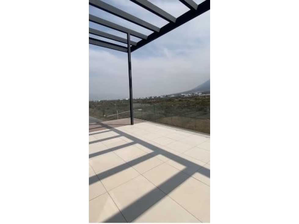LOCAL CON TERREAZA EN PLAZA NUEVA DOMINIO CUMBRES 220 M2 $ 74.980 - 4