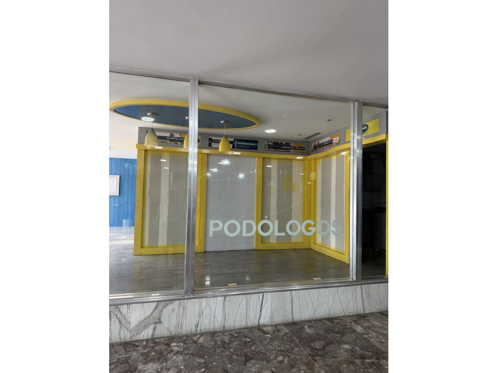 EXCELENTE LOCAL PLANTA BAJA CENTRO CONDOMINIO ACERO 103 M 2 $ 41.200 - 1