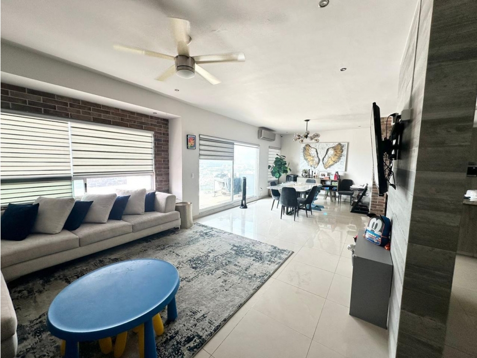 BONITA CASA EN VENTA EN COLINAS DEL VALLE 500M 2 $ 14.690.000 M