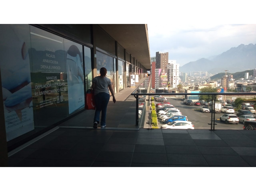 EXCELENTE LOCAL SAN JERONIMO PLAZA VIA 02 P ALTA 51 M 2 $ 22.500 — foto 3