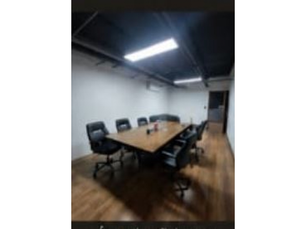 EXCELENTE LOCAL DE 360 M2 RENTA PORTAL DEL HUAJUCO $ 140 .000 - 2