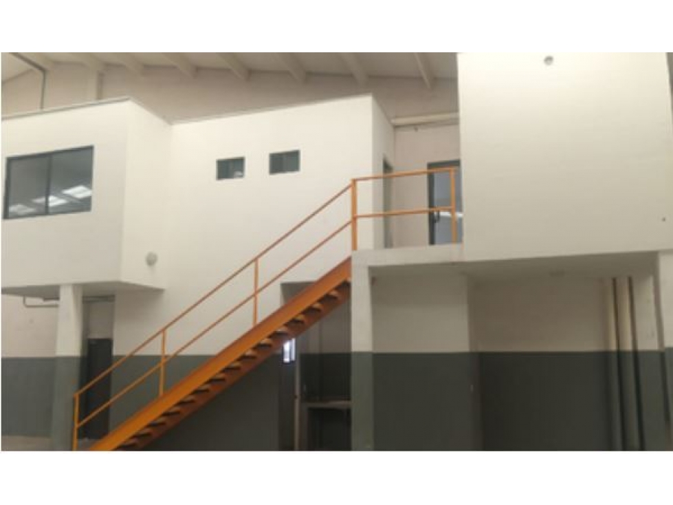 EXCELENTE BODEGA LISTA PARA RENTAR APODACA 1121 M 2 $ 131.600 - 5