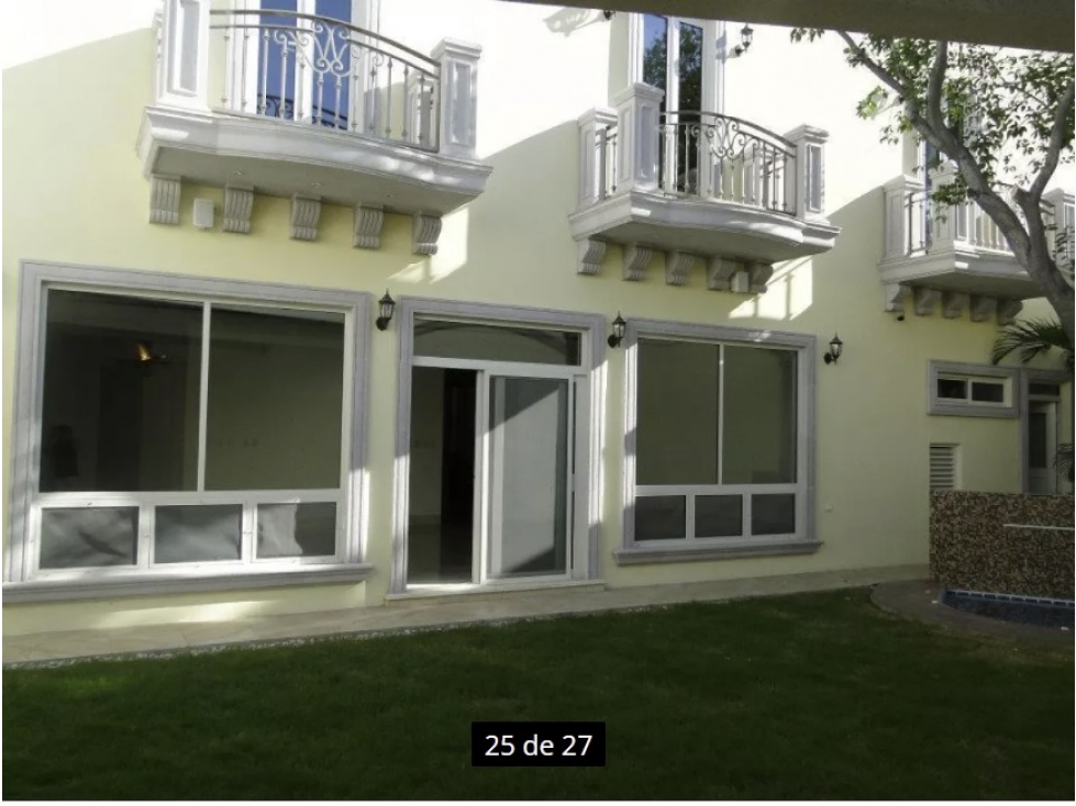 BONITA CASA EN VENTA EN SANTA ENGRACIA AMPLIOS ESPACIOS — foto 2