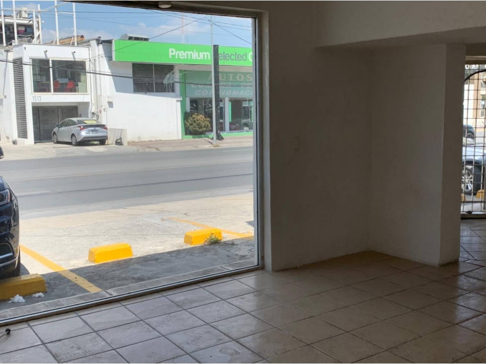 1100 M2 T LOCAL/BODEGA EN RENTA AV PRINCIPAL EN VALLE $ 250.000 - 1