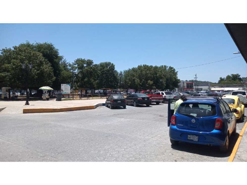 TERRENO/CASA EN VENTA ESQUINA CENTRO PLAZA PRINCIPAL $ 12.000.000 - 1