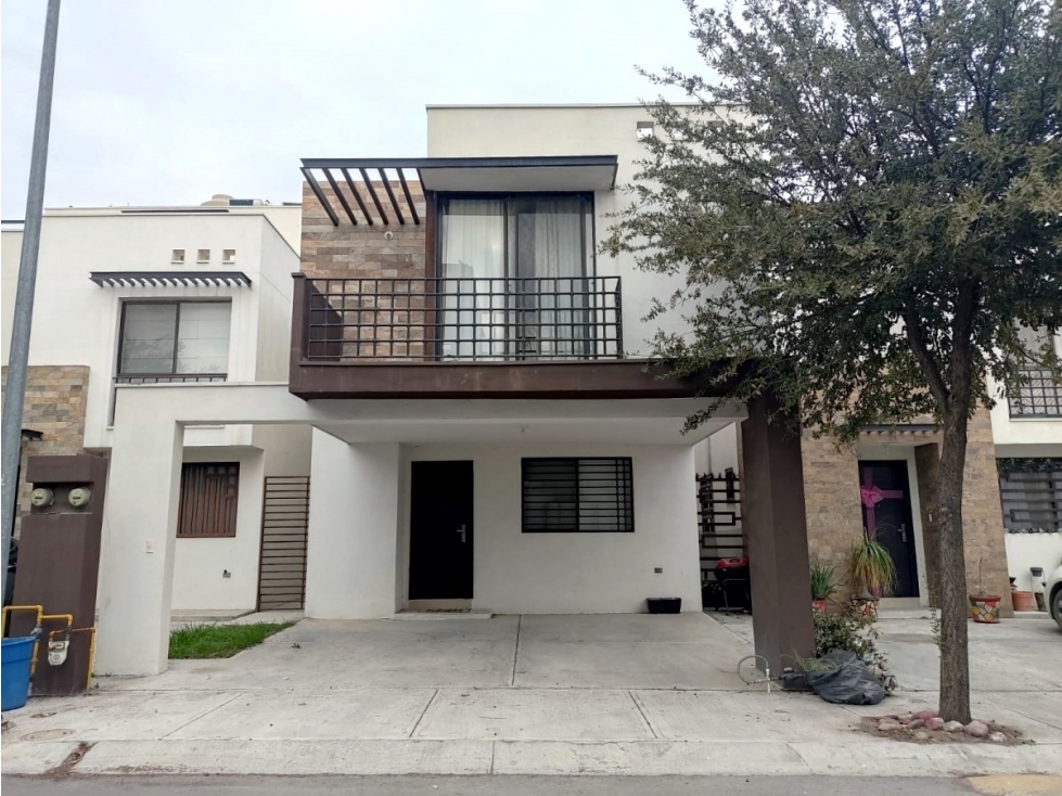 ALTABRISA Casa en Venta en Apodaca MZC - 1