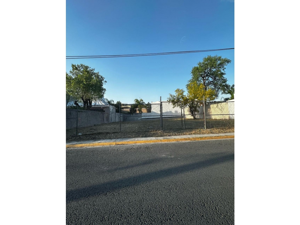 TERRENO EN VENTA EN BOSQUES DEL VALLE NLC - 5