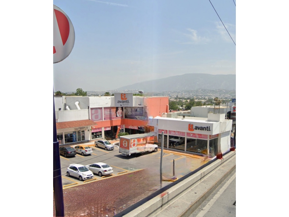 Local Comercial Planta Alta en Renta Av Leones MST