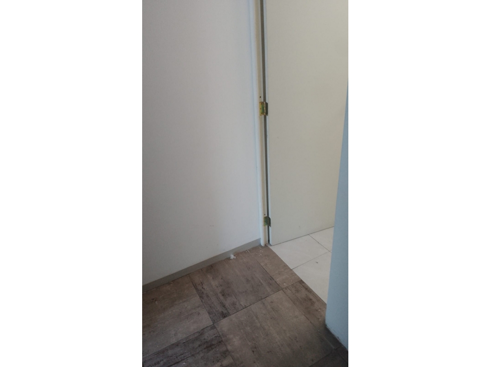 LOCAL COMERCIAL EN RENTA PLAZA VIA 02 SAN JERONIMO 52 M2 $ 24.100 — foto 6