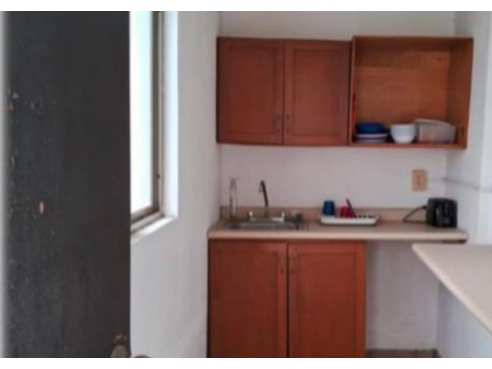 EXCELENTE LOCAL EN RENTA 2 NIVELES AV LEONES 400 M 2 $ 65 M — foto 3