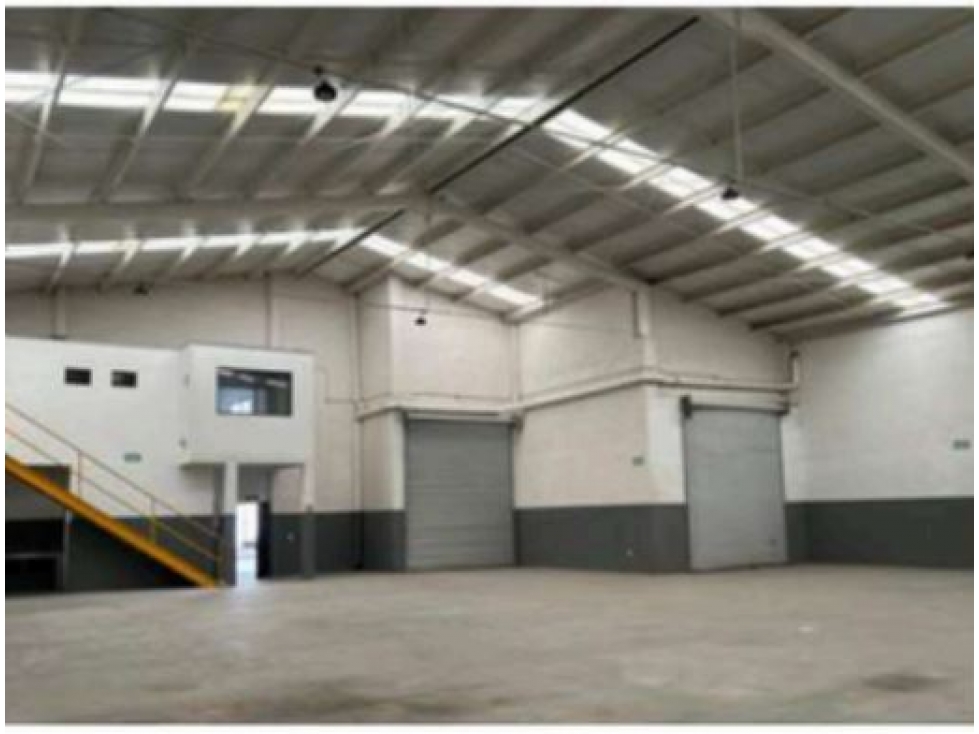 BODEGA RENTA PARQUE CARR LAREDO SANTA ROSA 850 M 2 $ 91.000 - 3