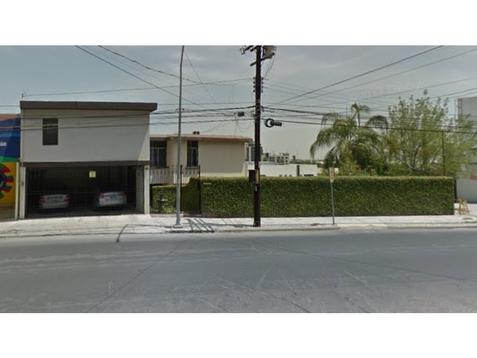 CASA EN VENTA EN CHEPEVERA EN AVENIDA NLC - 2