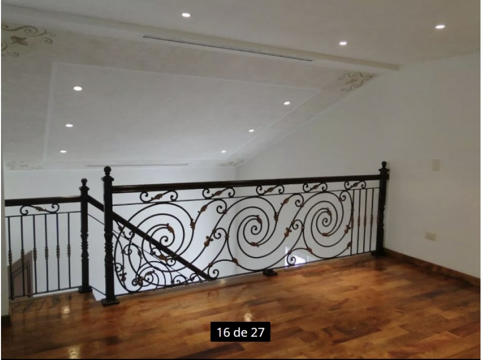 BONITA CASA EN VENTA EN SANTA ENGRACIA AMPLIOS ESPACIOS — foto 6