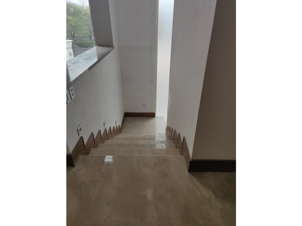 Residencia Estrenar Venta Mira Sierra Elevador y Acabados de Lujo — foto 6