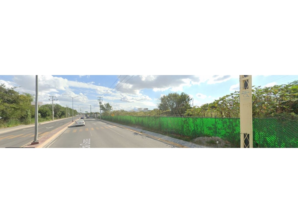 LOTES COMERCIALES RENTA FRENTE CAPELLANIA RESIDENCIAL 200 A 5000 M 2 - 3