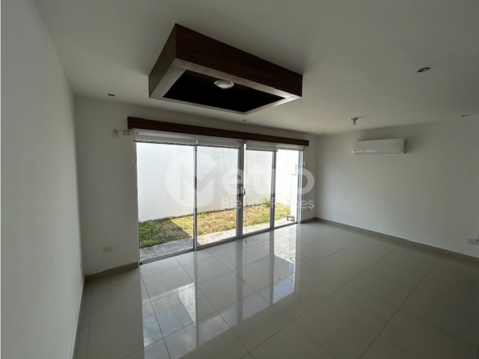 Casa en Renta en Dominio Cumbres Sector Britania, Garcia MZC - 4