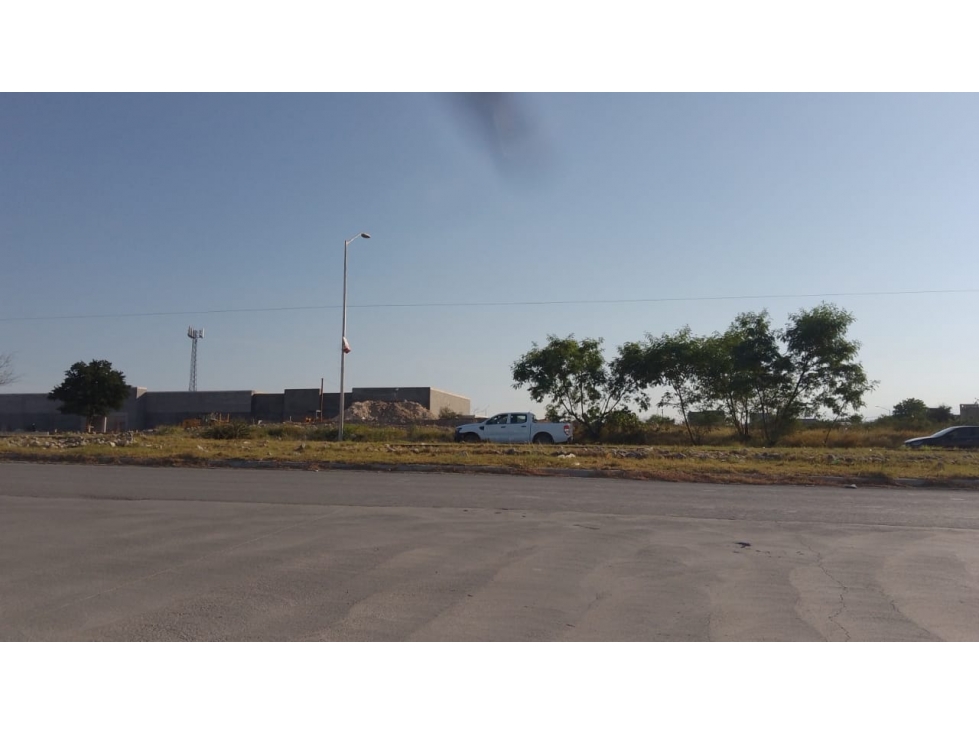 3000 M 2 TERRENO EN RENTA POR AV PRINCIPAL APODACA $ 50 .000 MENSUALES — foto 6