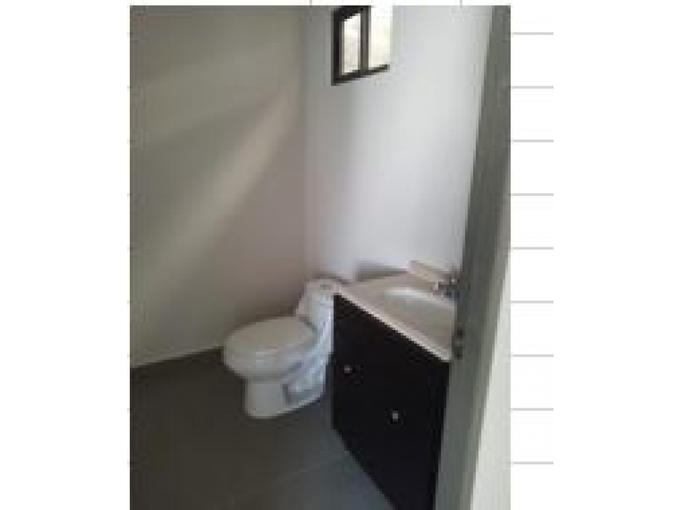 BODEGA EN RENTA EN SANTA ROSA Y CARR LAREDO LISTA 791M 2 $ 94.900 - 6