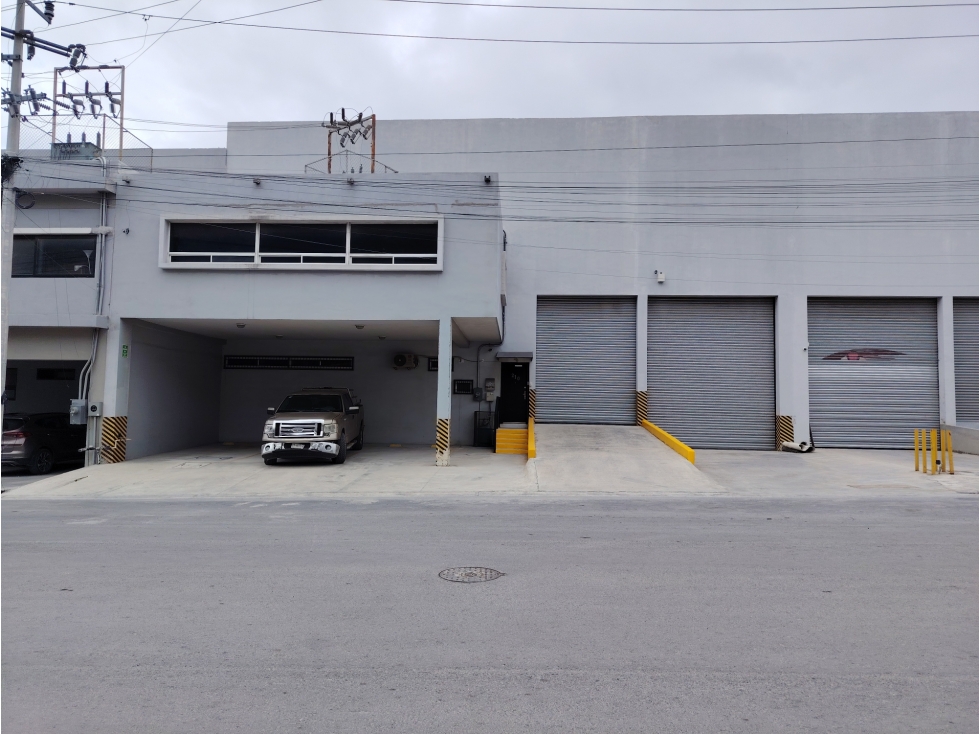 NAVE INDUSTRIAL EN VENTA COMO CEDIS EN PARQUE 300, EDA - 4
