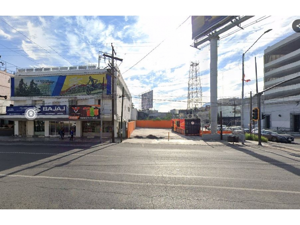 EXCELENTE TERRENO ESQUINA RENTA CENTRO AV PRINCIPAL 438 M2 $ 50 M