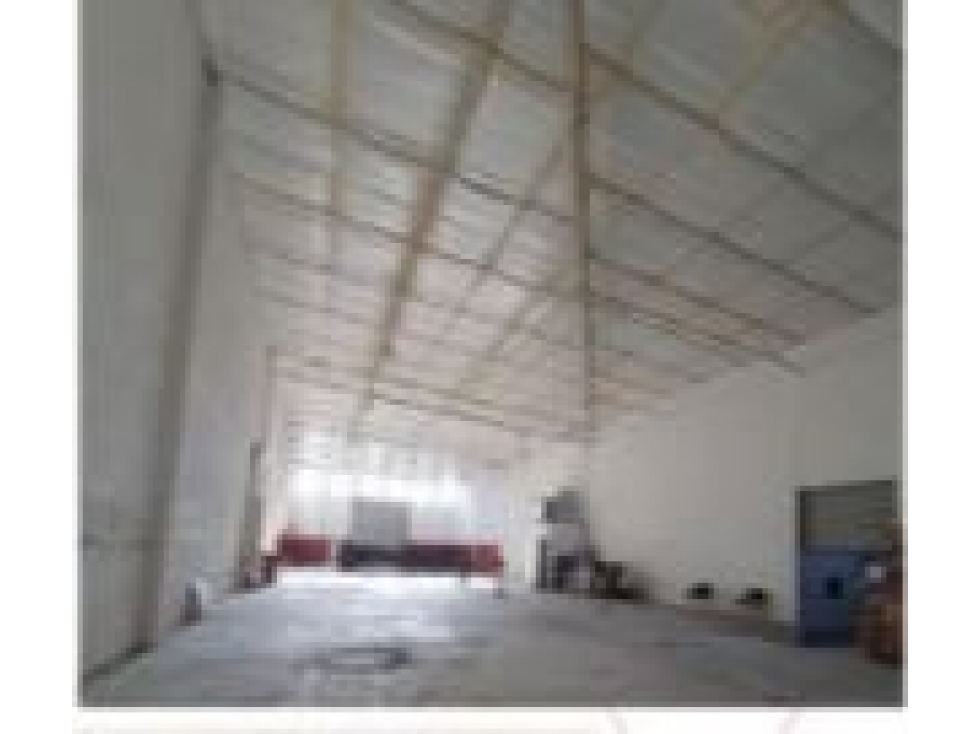 EDIFICIO CENTRO CON 5 NIVELES Y SOTANO, OPCION DE CRECER VERTICAL - 2